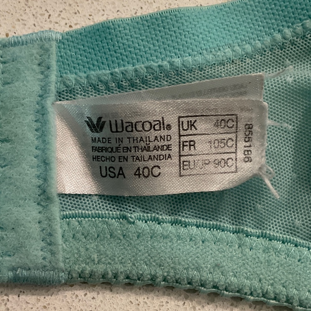 Wacoal Lace Underwire Bra in Light Blue - Picture 3 of 5
